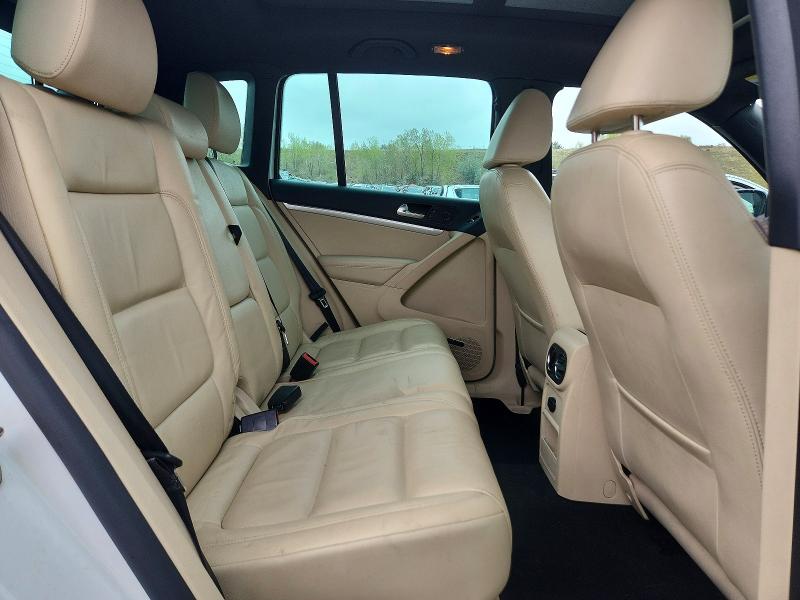 50912196 :رقم المزاد ، WVGBV7AX2FW599404 vin ، 2015 Volkswagen Tiguan مزاد بيع