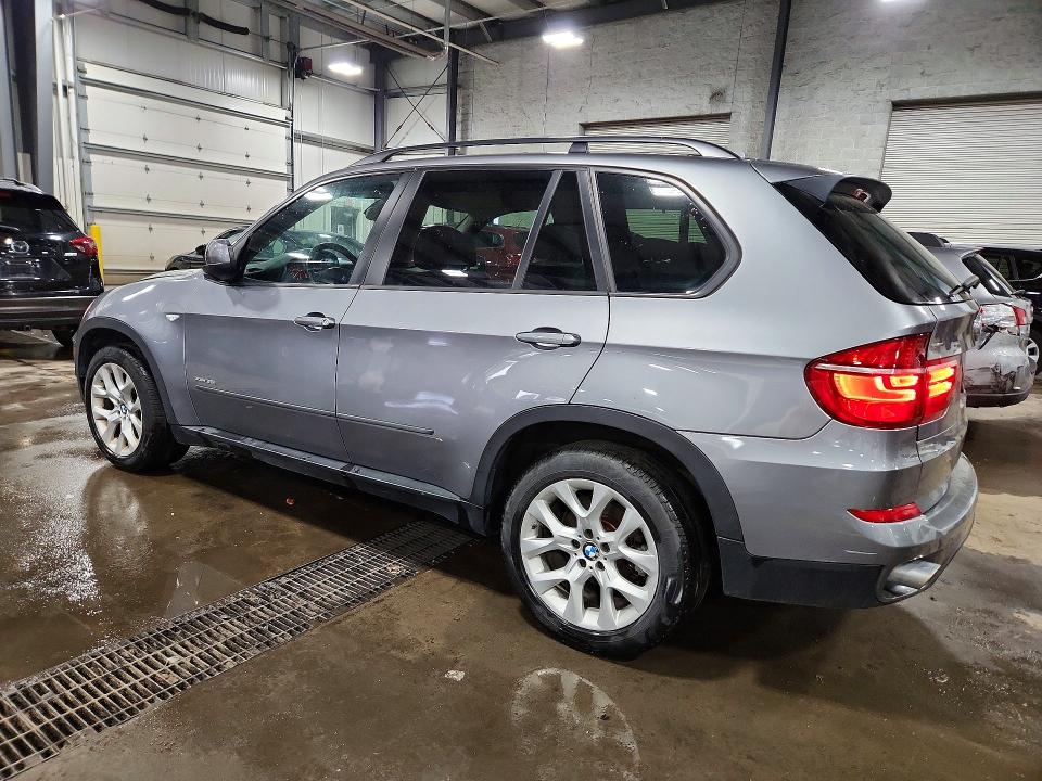 2011 Bmw X5 მანქანა იყიდება აუქციონზე, vin: 5UXZV4C57BL402993, აუქციონის ნომერი: 51370136