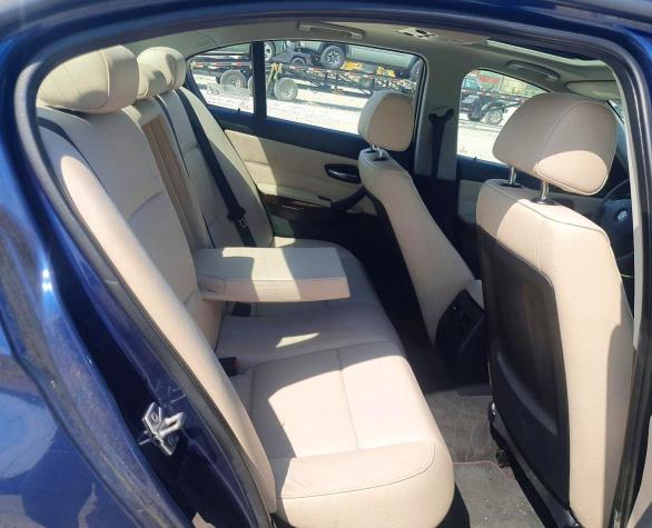 50812426 :رقم المزاد ، WBAPK7C58BA971735 vin ، 2011 Bmw 328 مزاد بيع