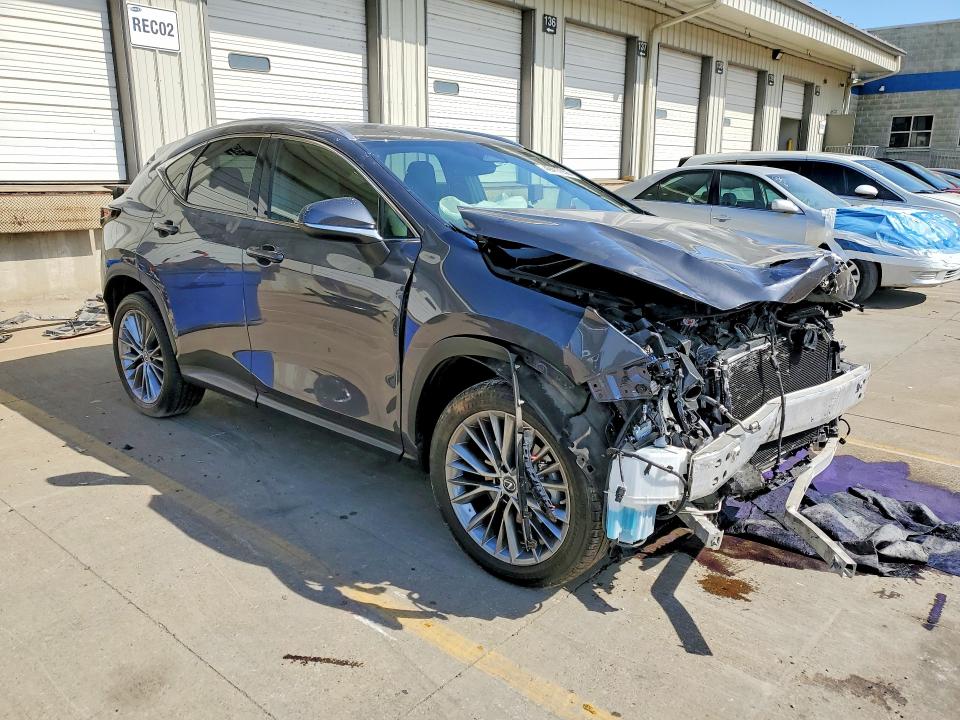 2022 Lexus Nx მანქანა იყიდება აუქციონზე, vin: 2T2GGCEZXNC011180, აუქციონის ნომერი: 49417056