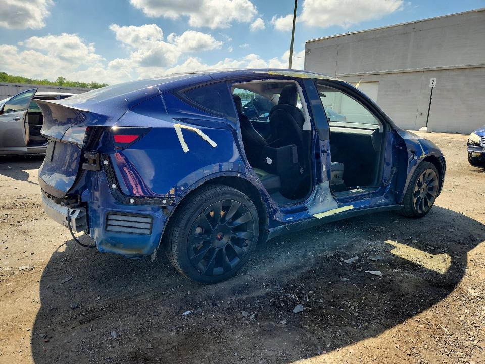 Продажа на аукционе авто 2021 Tesla Model Y, vin: 5YJYGDEE5MF061622, номер лота: 50643256