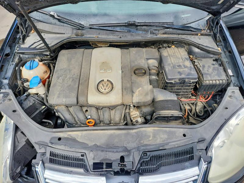 48908686 :رقم المزاد ، 3VWRZ71K79M142956 vin ، 2009 Volkswagen Jetta مزاد بيع