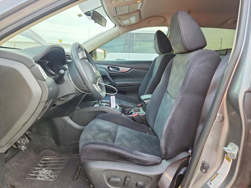 50272476 :رقم المزاد ، JN8AT2MT1GW010138 vin ، 2016 Nissan Rogue مزاد بيع