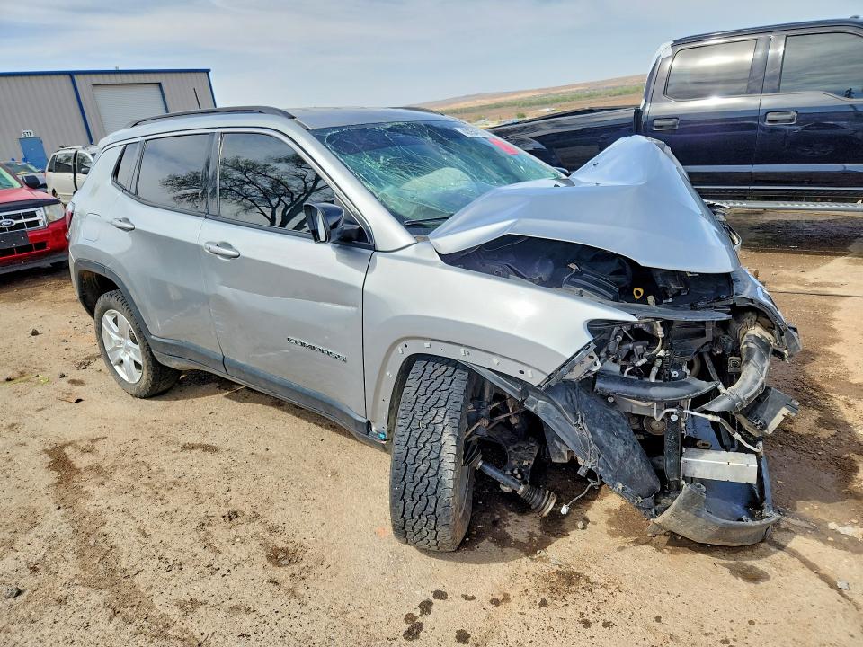 48354086 :رقم المزاد ، 3C4NJDBB7NT165739 vin ، 2022 Jeep Compass مزاد بيع