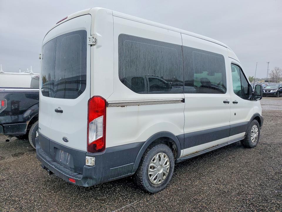 51791196 :رقم المزاد ، 1FMZK1CG4FKA43149 vin ، 2015 Ford Transit مزاد بيع