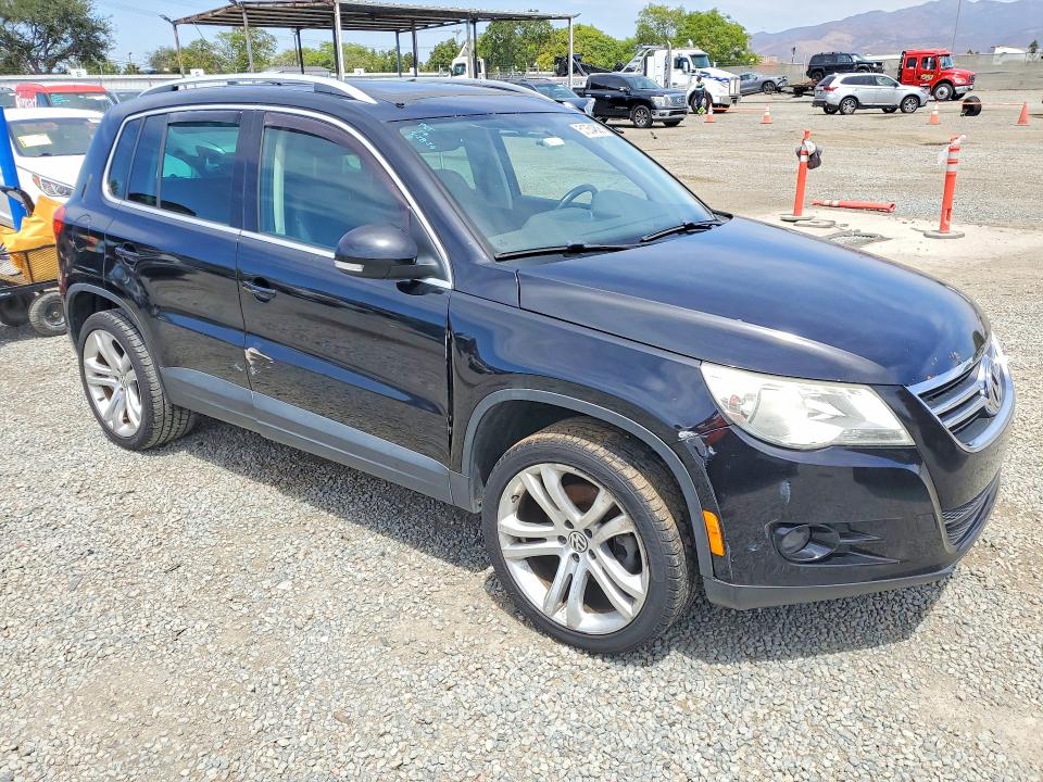 51354806 :رقم المزاد ، WVGAV7AX1BW549969 vin ، 2011 Volkswagen Tiguan مزاد بيع