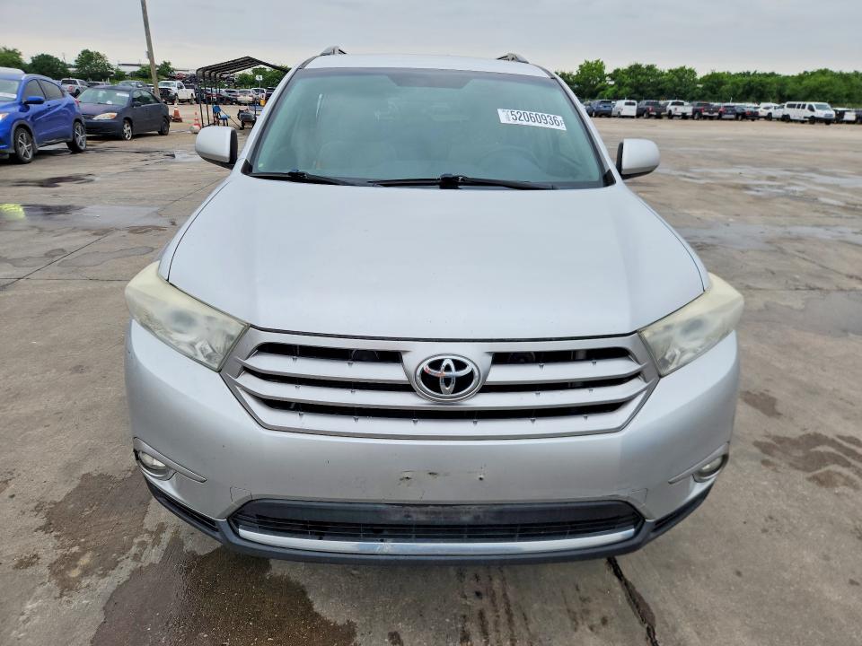 2013 Toyota Highlander მანქანა იყიდება აუქციონზე, vin: 5TDZA3EHXDS032008, აუქციონის ნომერი: 52060936