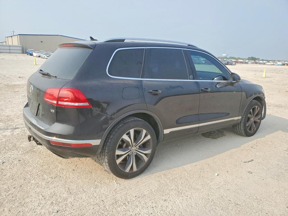 Aukcja sprzedaży 2017 Volkswagen Touareg, vin: WVGRF7BP9HD001978, numer aukcji: 51816396