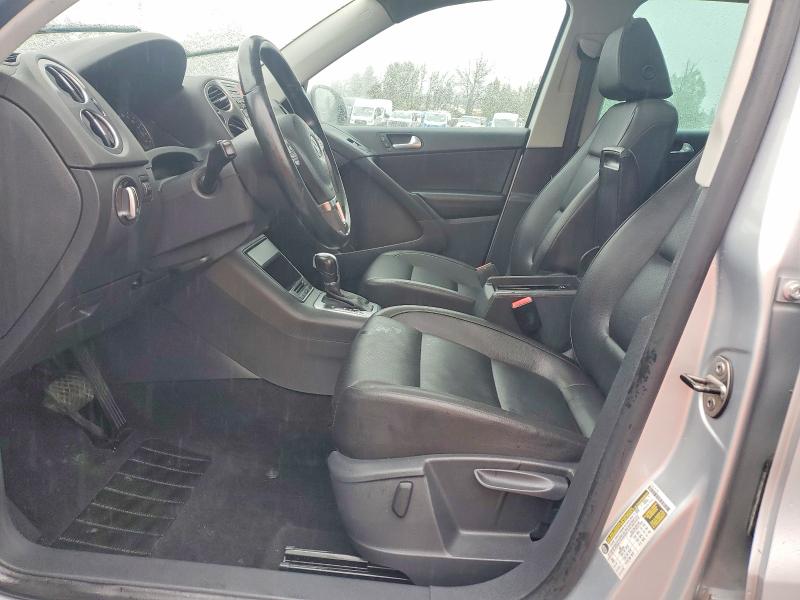 50950666 :رقم المزاد ، WVGAV7AX2BW547521 vin ، 2011 Volkswagen Tiguan مزاد بيع