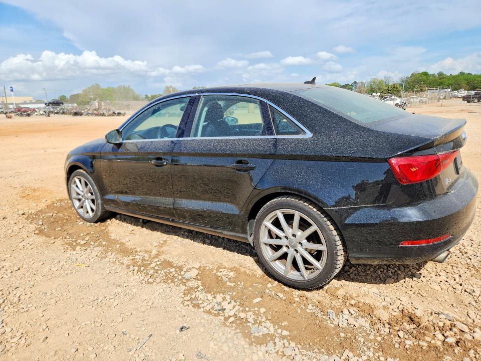 48574036 :رقم المزاد ، WAUBFGFF7F1020080 vin ، 2015 Audi A3 مزاد بيع
