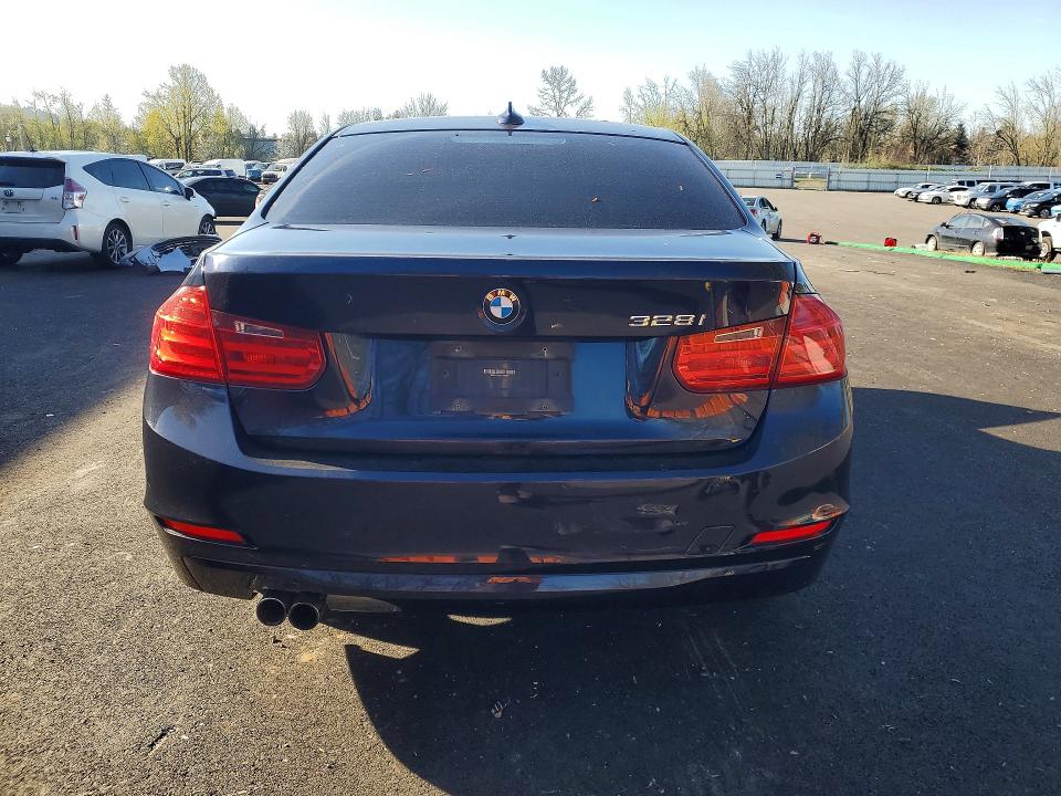 48804676 :رقم المزاد ، WBA3C1C50DF440463 vin ، 2013 Bmw 328 مزاد بيع