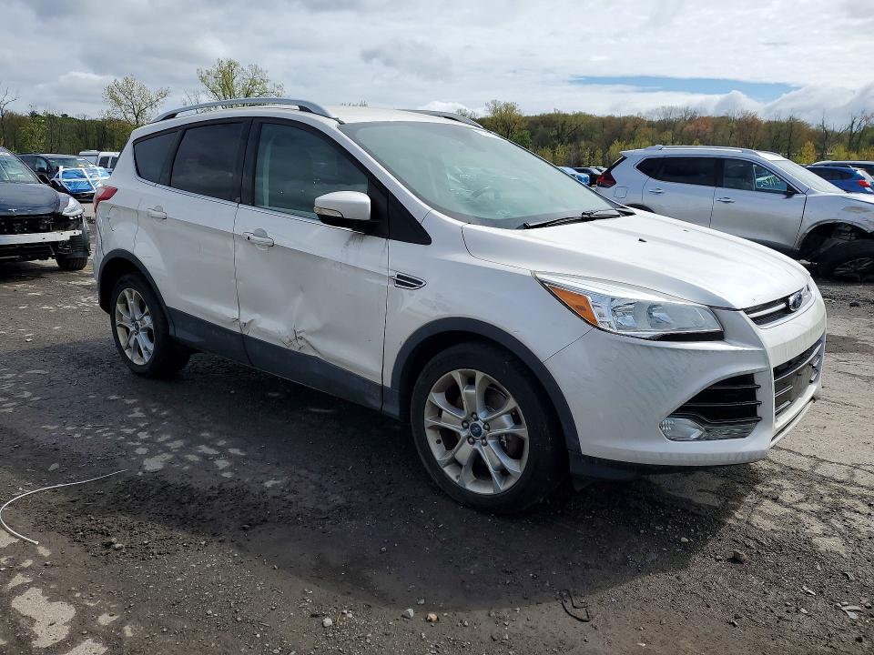 51121886 :رقم المزاد ، 1FMCU9JX6FUB86772 vin ، 2015 Ford Escape مزاد بيع