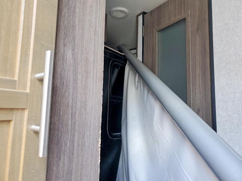 50483576 :رقم المزاد ، 4YDT31328LJ971282 vin ، 2020 Keys Kodiak مزاد بيع