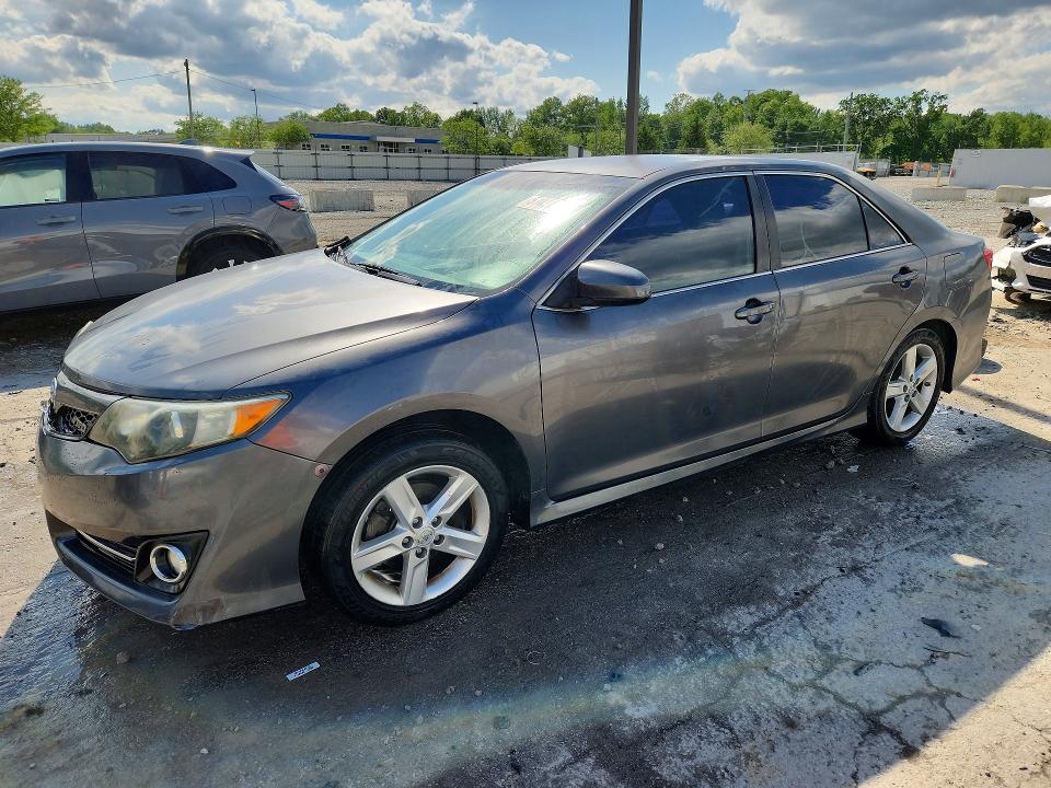 51034976 :رقم المزاد ، 4T1BF1FK1DU241419 vin ، 2013 Toyota Camry مزاد بيع
