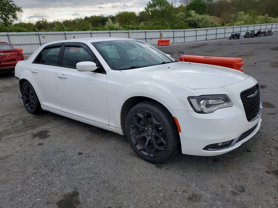 2019 Chrysler 300 მანქანა იყიდება აუქციონზე, vin: 2C3CCABG5KH628661, აუქციონის ნომერი: 51792126