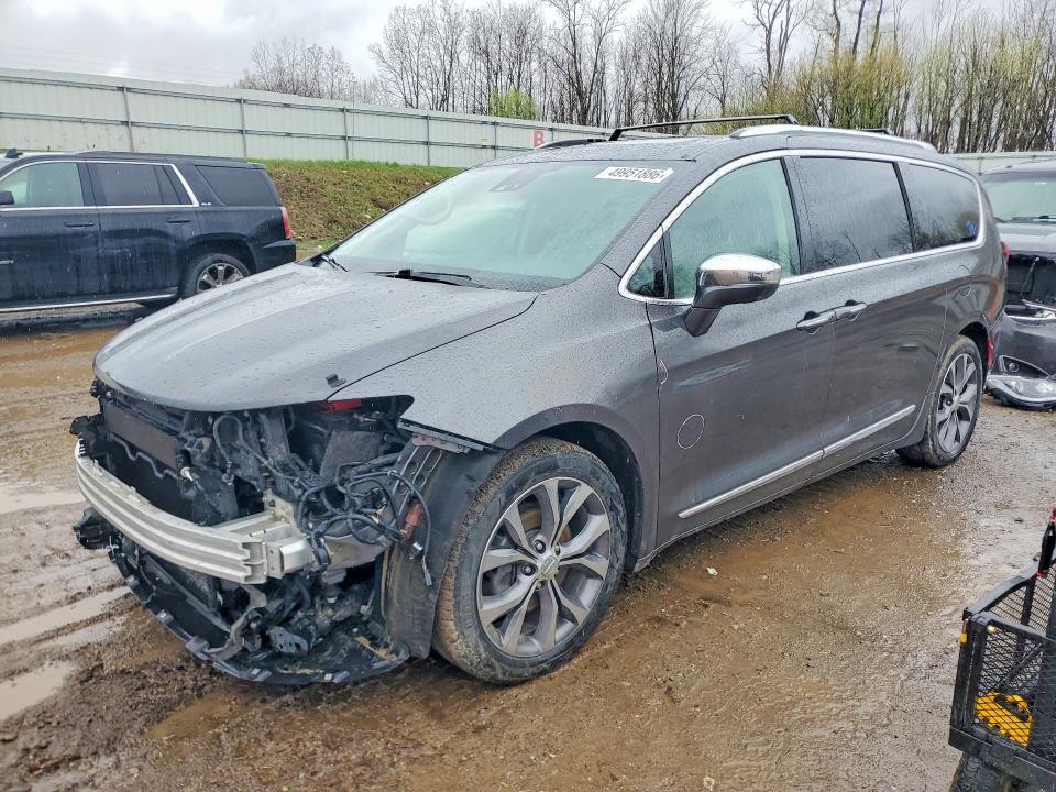 2017 Chrysler Pacifica მანქანა იყიდება აუქციონზე, vin: 2C4RC1GG4HR854806, აუქციონის ნომერი: 49951886