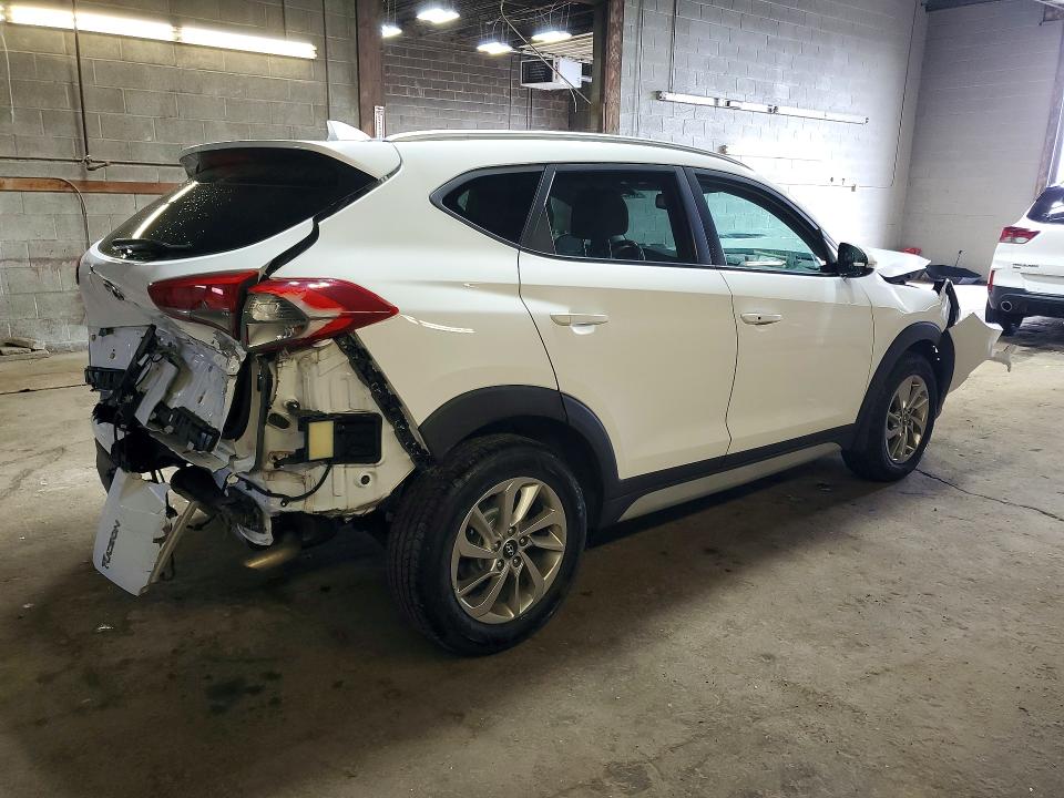48458476 :رقم المزاد ، KM8J33A44HU420584 vin ، 2017 Hyundai Tucson مزاد بيع