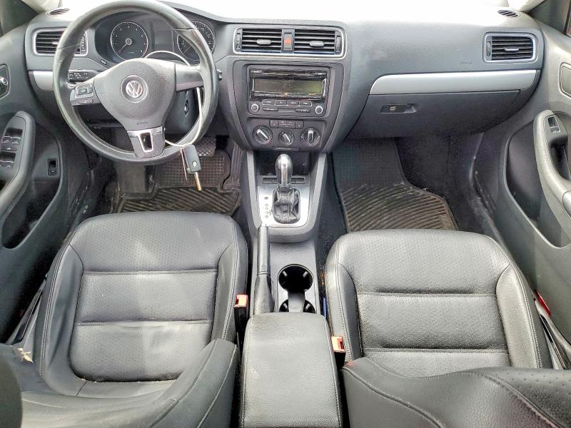 2013 Volkswagen Jetta მანქანა იყიდება აუქციონზე, vin: 3VWDX7AJXDM257888, აუქციონის ნომერი: 48915346