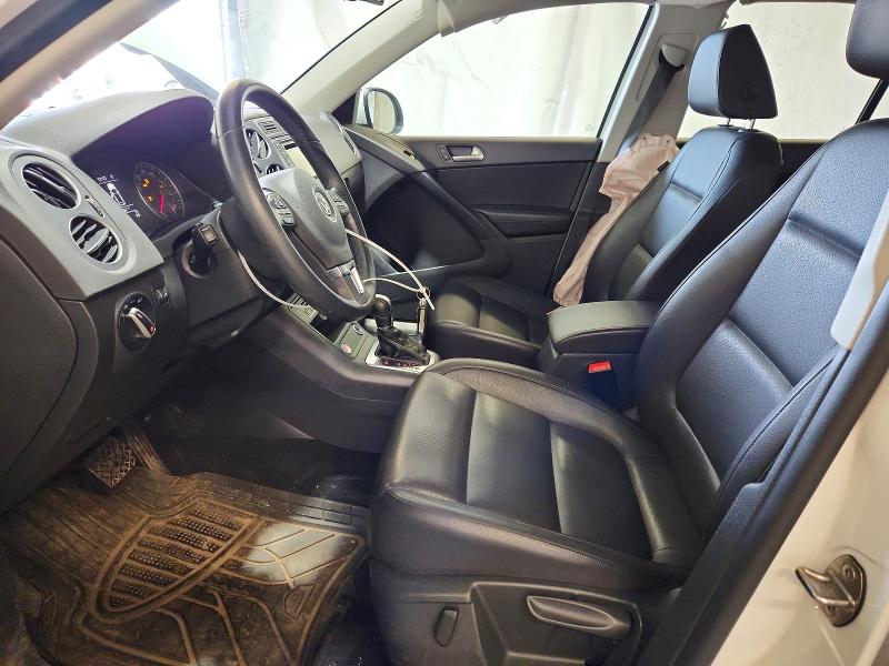 Продажа на аукционе авто 2016 Volkswagen Tiguan, vin: WVGBV7AX0GW010979, номер лота: 48284426