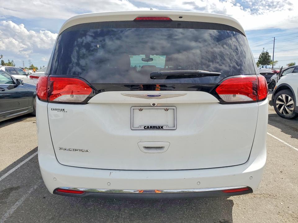 49706696 :رقم المزاد ، 2C4RC1BG0JR247699 vin ، 2018 Chrysler Pacifica مزاد بيع
