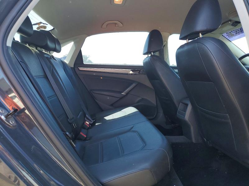 49889216 :رقم المزاد ، 1VWDT7A31HC062640 vin ، 2017 Volkswagen Passat مزاد بيع