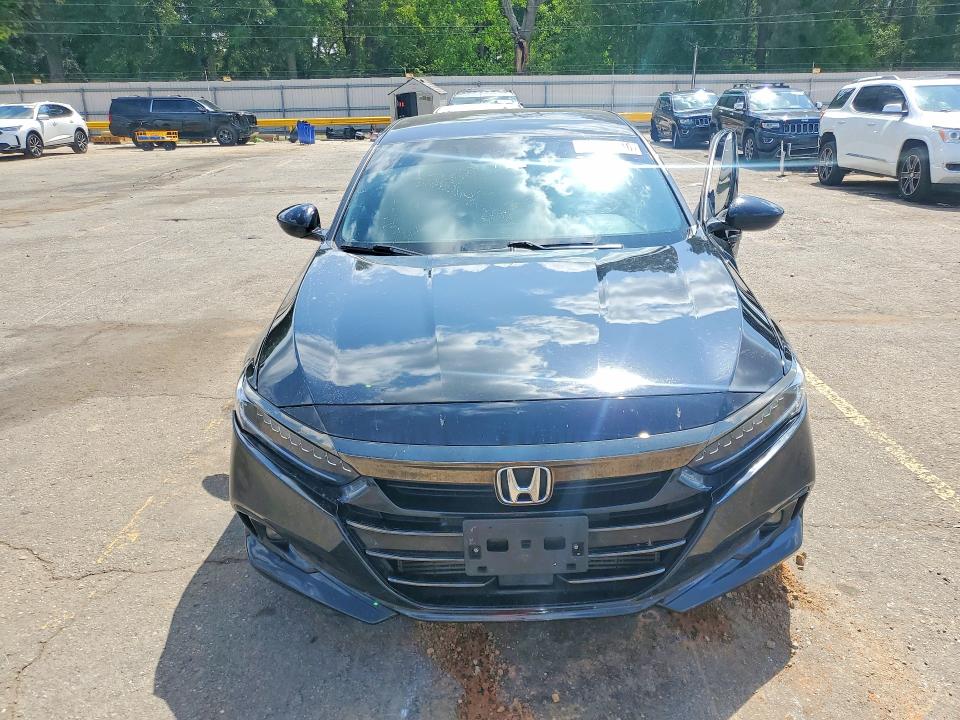51653246 :رقم المزاد ، 1HGCV1F33MA079428 vin ، 2021 Honda Accord مزاد بيع