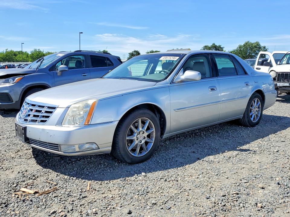 49675296 :رقم المزاد ، 1G6KD5E61BU111162 vin ، 2011 Cadillac Dts مزاد بيع
