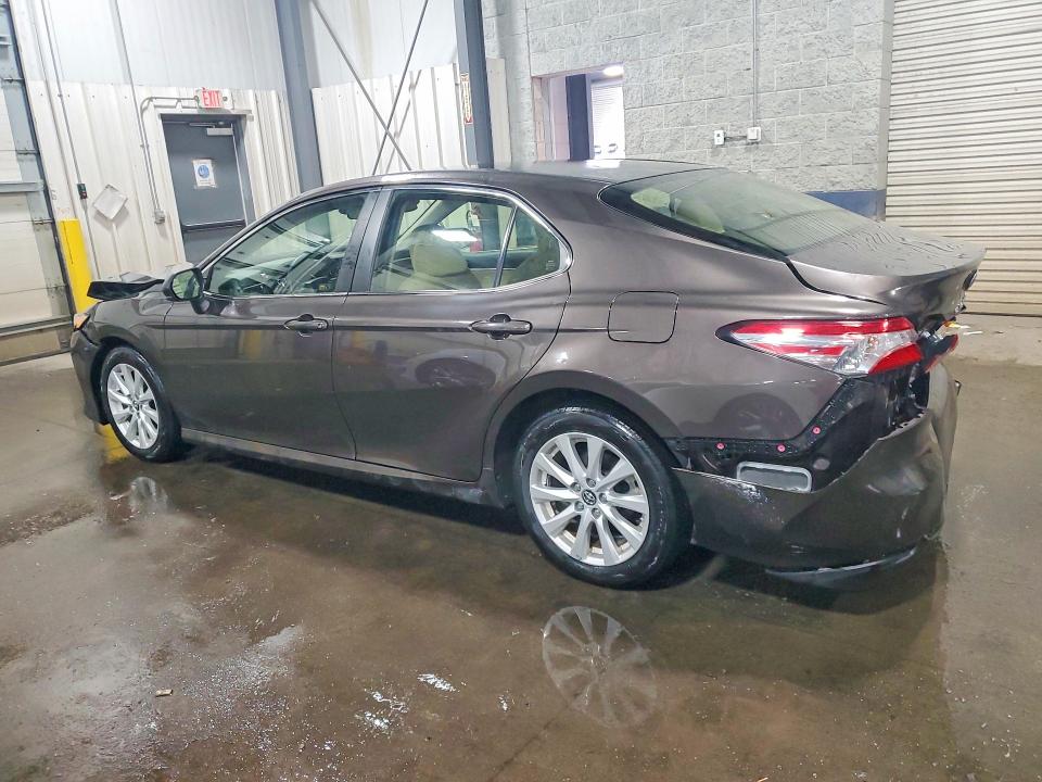 Продажа на аукционе авто 2018 Toyota Camry, vin: JTNB11HK4J3030812, номер лота: 50068186