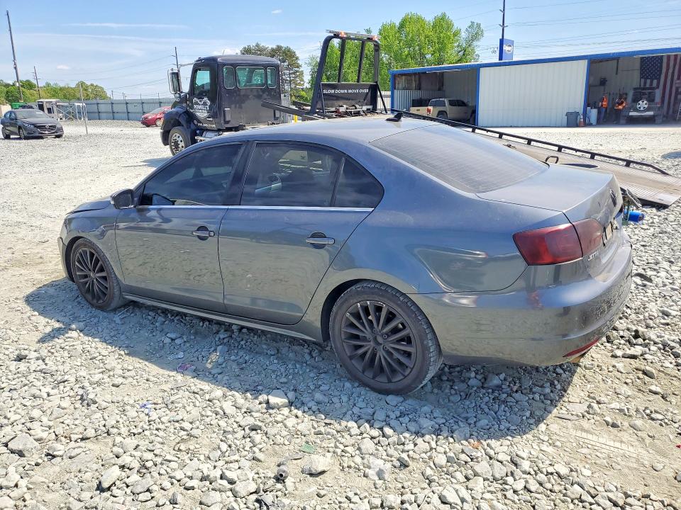 49843336 :رقم المزاد ، 3VWGZ7AJ1BM327122 vin ، 2011 Volkswagen Jetta مزاد بيع