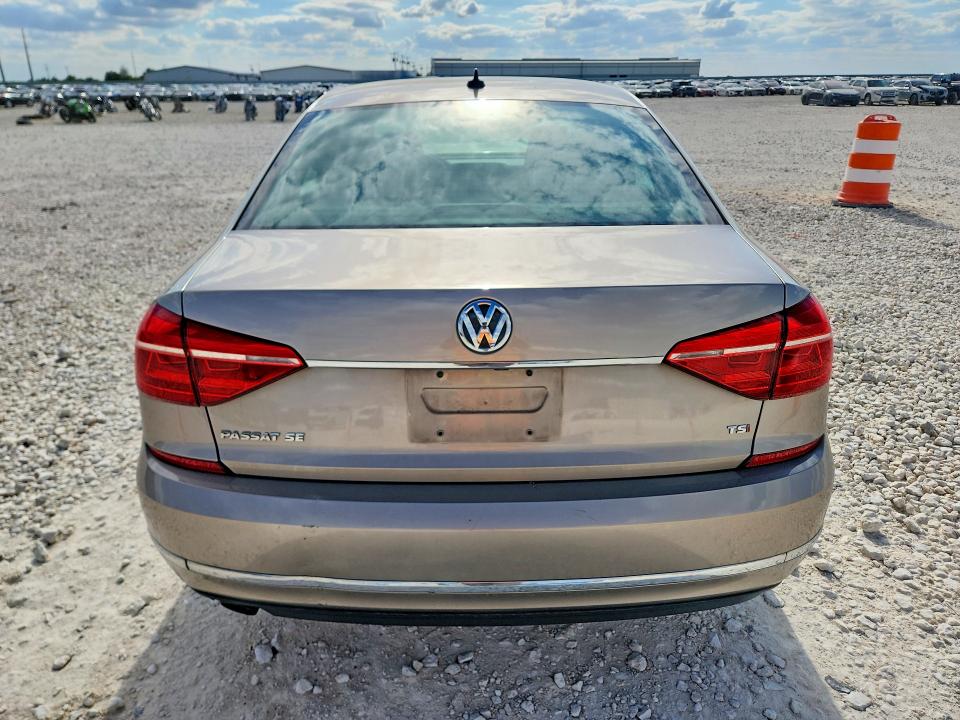 Продажа на аукционе авто 2016 Volkswagen Passat, vin: 1VWBS7A37GC017825, номер лота: 49105036