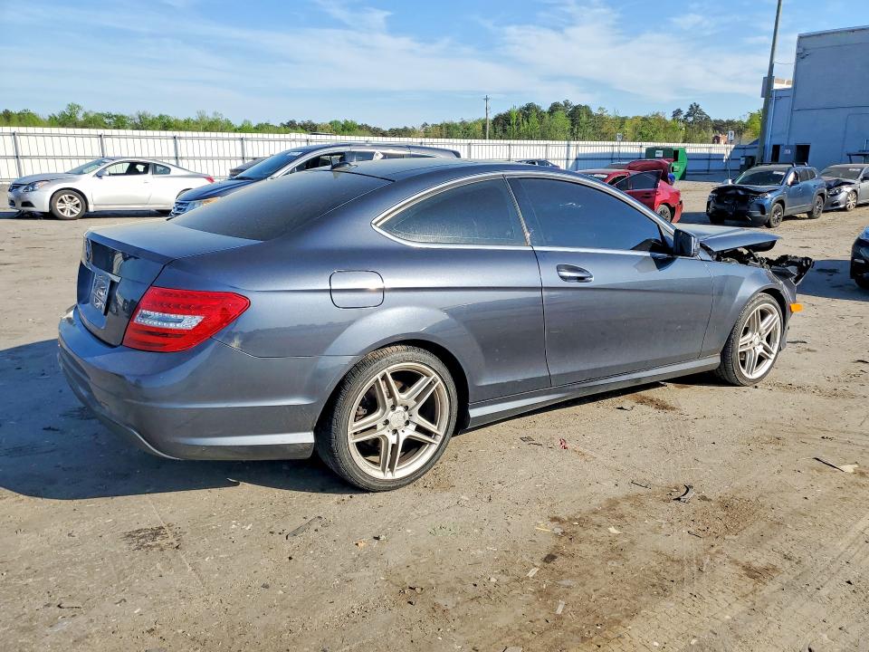Продаж на аукціоні авто 2014 Mercedes-benz C, vin: WDDGJ4HB4EG188650, номер лоту: 49813326