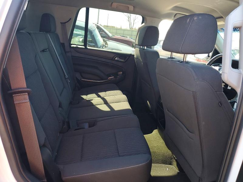 48679426 :رقم المزاد ، 1GKS2AKC6HR212302 vin ، 2017 Gmc Yukon مزاد بيع