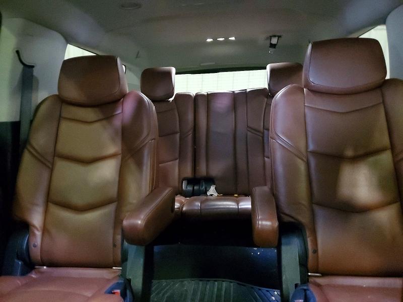 Продажа на аукционе авто 2018 Cadillac Escalade, vin: 1GYS4HKJ2JR321367, номер лота: 49797646