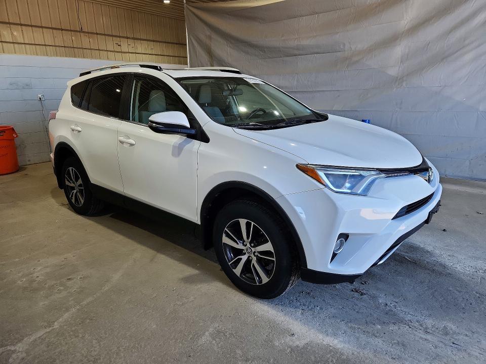 51151226 :رقم المزاد ، JTMRFREV8GJ082630 vin ، 2016 Toyota Rav4 مزاد بيع
