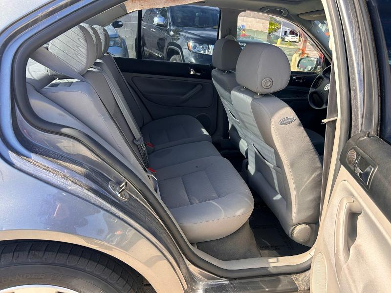 51905456 :رقم المزاد ، 3VWSR69M94M131368 vin ، 2004 Volkswagen Jetta مزاد بيع