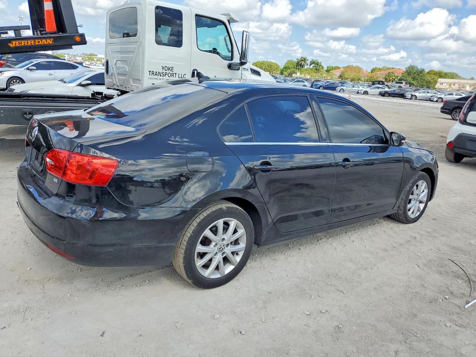 51701236 :رقم المزاد ، 3VWD07AJ3EM430513 vin ، 2014 Volkswagen Jetta مزاد بيع