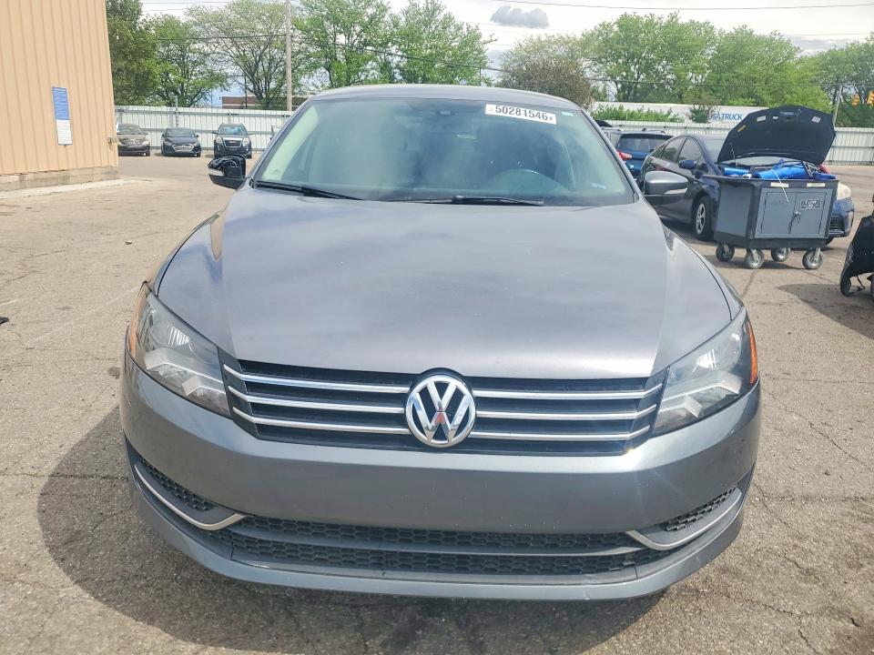 50281546 :رقم المزاد ، 1VWAT7A32FC029789 vin ، 2015 Volkswagen Passat مزاد بيع
