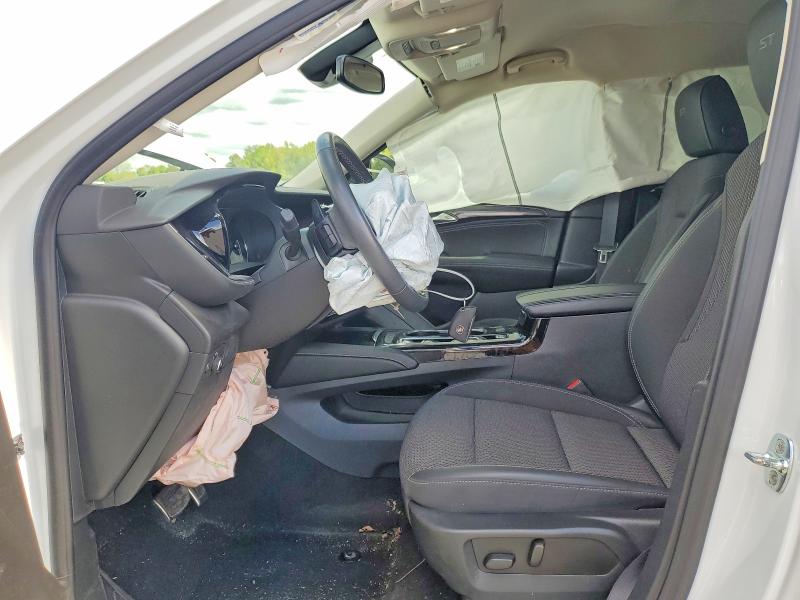 Продажа на аукционе авто 2023 Buick Envision, vin: LRBFZMR44PD226797, номер лота: 51907186