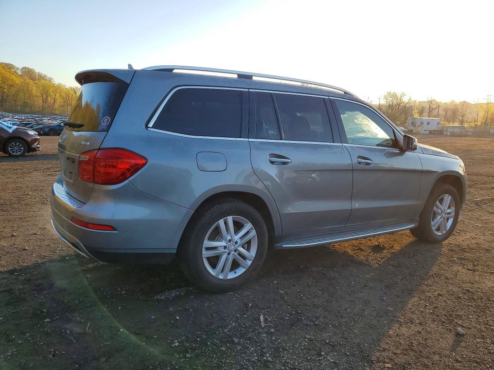 Продажа на аукционе авто 2015 Mercedes-benz Gl, vin: 4JGDF6EEXFA593727, номер лота: 50511576