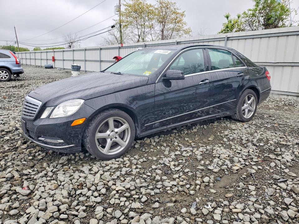 51473306 :رقم المزاد ، WDDHF8JB8DA710754 vin ، 2013 Mercedes-benz E مزاد بيع