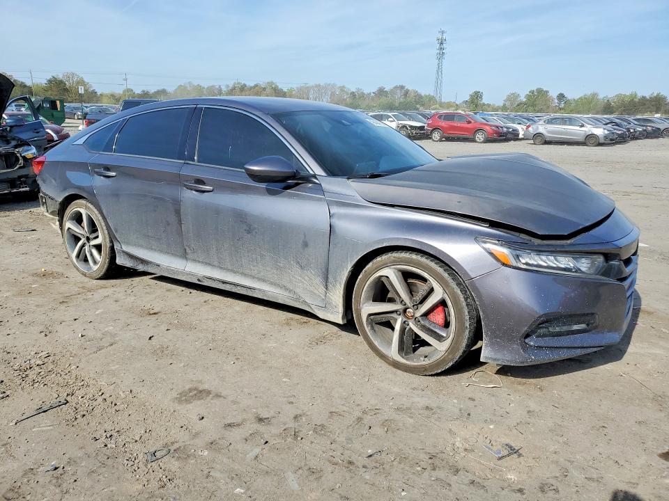 2018 Honda Accord მანქანა იყიდება აუქციონზე, vin: 1HGCV1F3XJA097050, აუქციონის ნომერი: 49404736