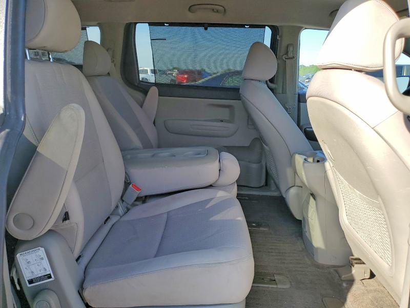 51864336 :رقم المزاد ، KNDMB5C11G6162062 vin ، 2016 Kia Sedona مزاد بيع