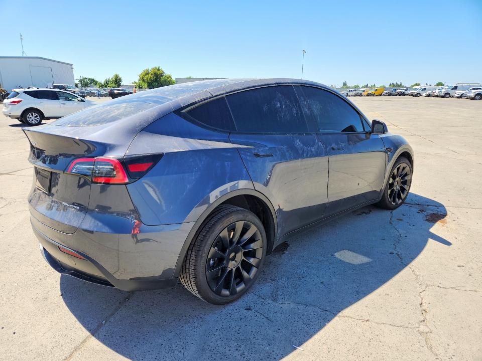 48924086 :رقم المزاد ، 7SAYGDEE3PF815544 vin ، 2023 Tesla Model Y مزاد بيع