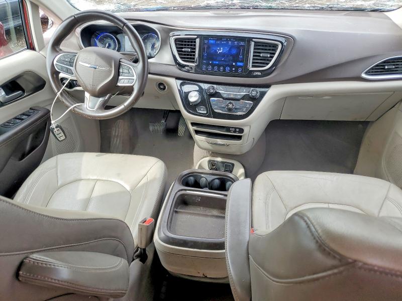 50290956 :رقم المزاد ، 2C4RC1BG3HR584393 vin ، 2017 Chrysler Pacifica مزاد بيع