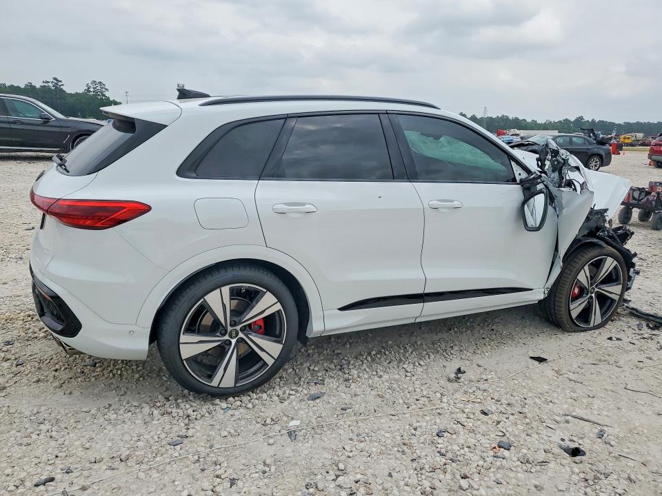 Продажа на аукционе авто 2025 Audi Sq5, vin: WA125AGU2S2124717, номер лота: 51292736