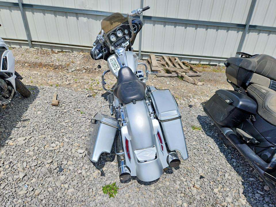 2010 Harley-davidson Flhx მანქანა იყიდება აუქციონზე, vin: 1HD1KB417AB601049, აუქციონის ნომერი: 49709676