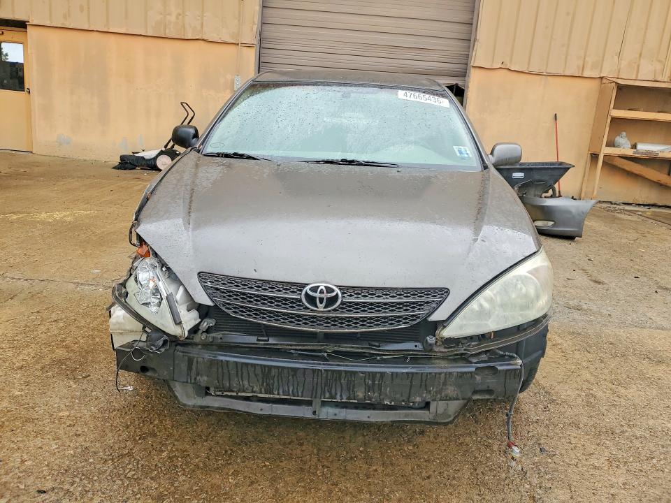 47665436 :رقم المزاد ، 4T1BE32K24U929725 vin ، 2004 Toyota Camry مزاد بيع