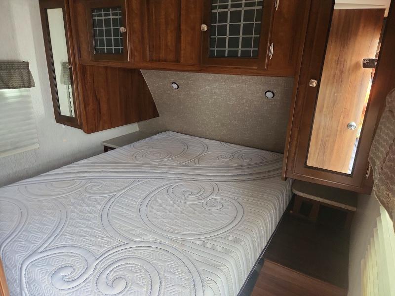Продаж на аукціоні авто 2018 Heartland Wilderness, vin: 5SFNB3224JE379070, номер лоту: 49258986