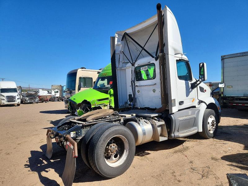 Продажа на аукционе авто 2017 Peterbilt 579, vin: 1XPBA48X9HD428411, номер лота: 46198386