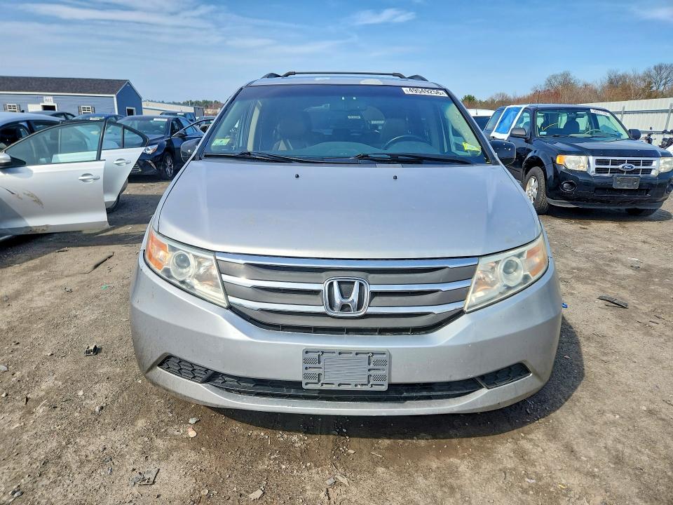 49549256 :رقم المزاد ، 5FNRL5H69CB003425 vin ، 2012 Honda Odyssey مزاد بيع